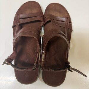 Columbia Strap Sandals Brown Leather Size 11